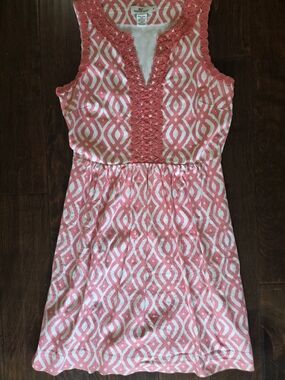 Vineyard Vines Coral and White Sleeveless Shift Dress with Embellished V-Neck